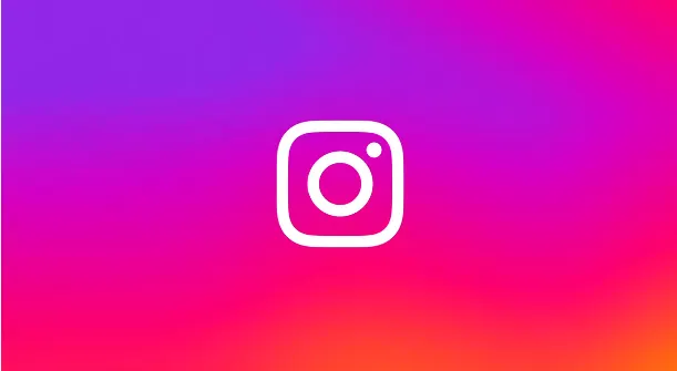 Instagram : reposter ses posts en Story ne booste pas la portée