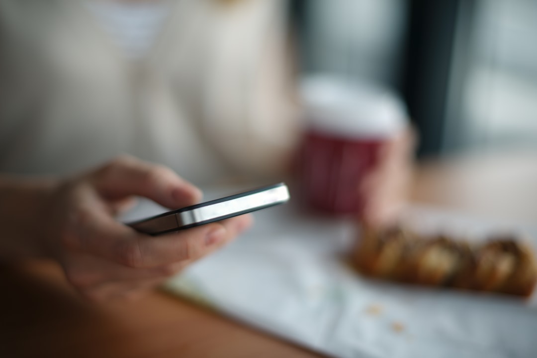 SMS transactionnel : la communication automatisée qui rassure vos clients